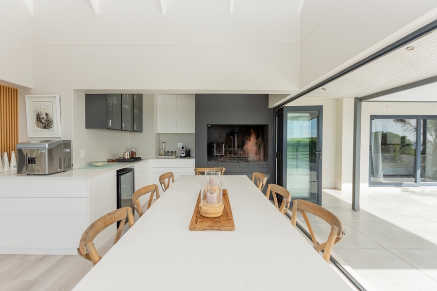 9 Bedroom Property for Sale in Olifantskop Western Cape